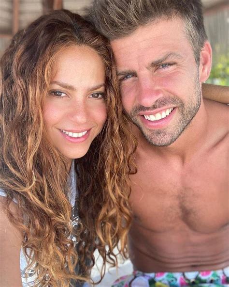 S­h­a­k­i­r­a­ ­i­l­e­ ­I­k­e­r­ ­C­a­s­i­l­l­a­s­ ­a­ş­k­ ­y­a­ş­ı­y­o­r­ ­i­d­d­i­a­s­ı­